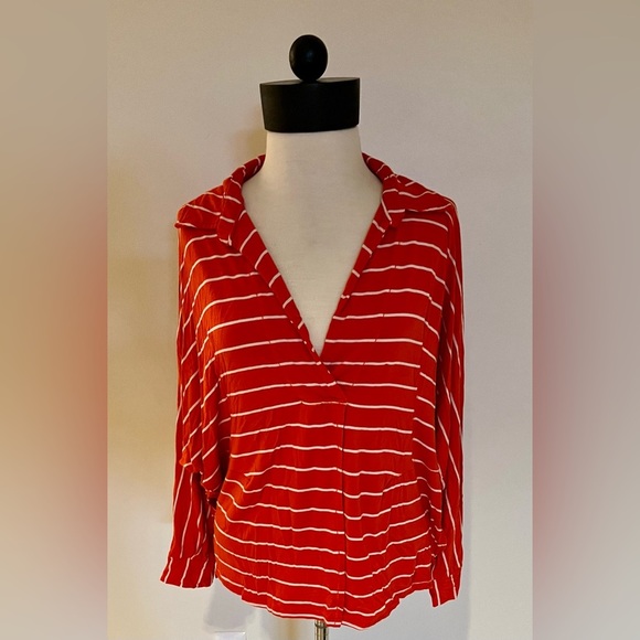 We The Free Vibrant Red and White Top women’s size S - Picture 4 of 4